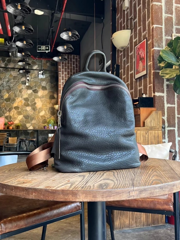 Mochila casual de pele de ovel - Leatherwork Bag avaliação e preço